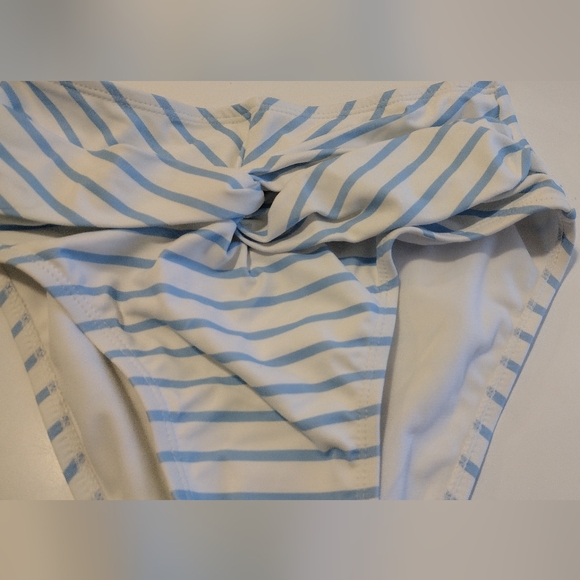 🍉3/$20 🌸Habitual girl high waist swim bottom - Picture 2 of 7